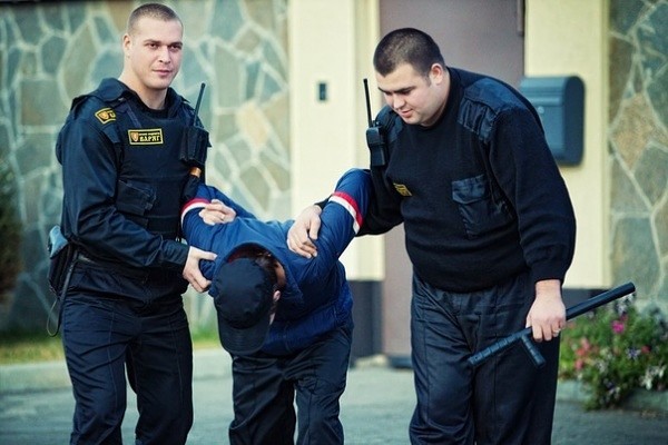 Охранные предприятия (ЧОП) Хабаровска: всё о применении силы сотрудниками